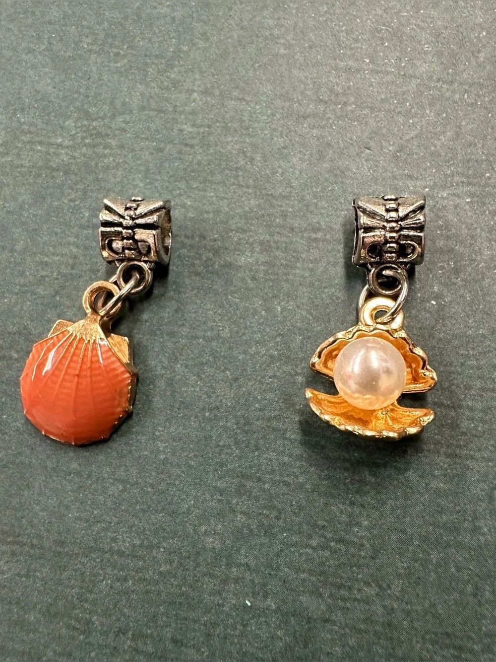 Shell Charm Bundle Gold Peach Enamel Gold With Faux Pearl B11